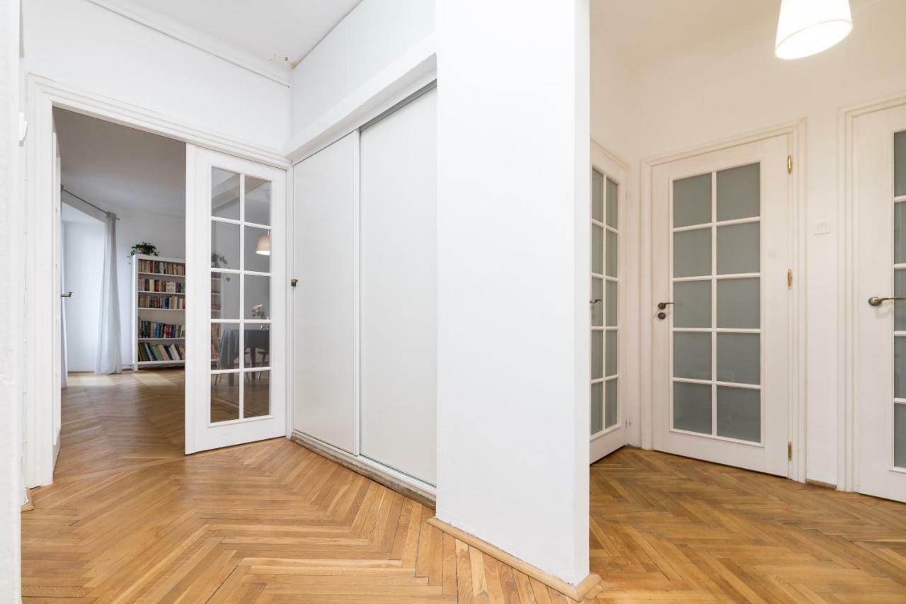 Royal Route Apartment For 10 People Warszawa Zewnętrze zdjęcie